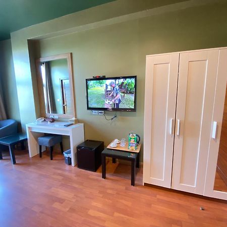 Work Den Chiangrai Otel Chiang Rai Dış mekan fotoğraf