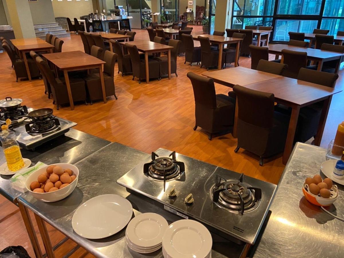 Work Den Chiangrai Otel Chiang Rai Dış mekan fotoğraf